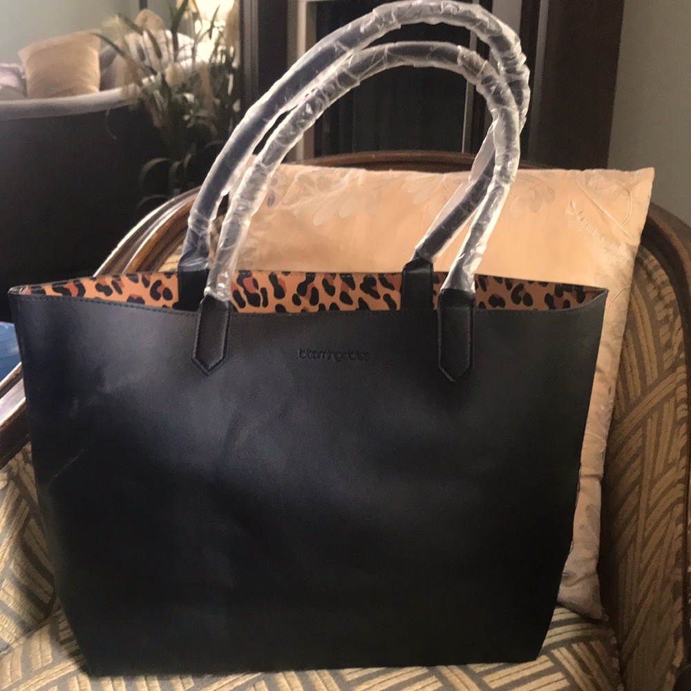 Brand new Bloomingdales black faux leather tote